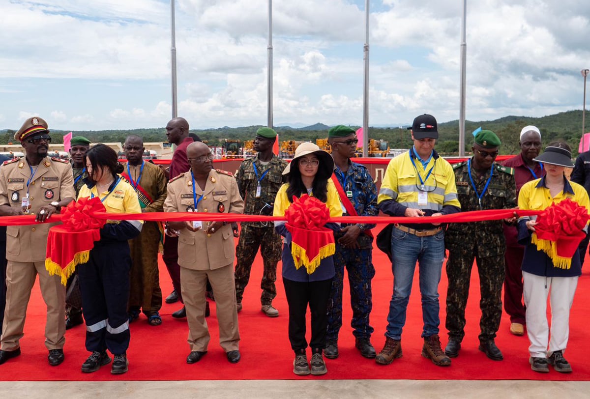 Rio Tinto et CR18 célèbrent le lancement des travaux de construction du chemin de fer entre Beyla et Kérouané