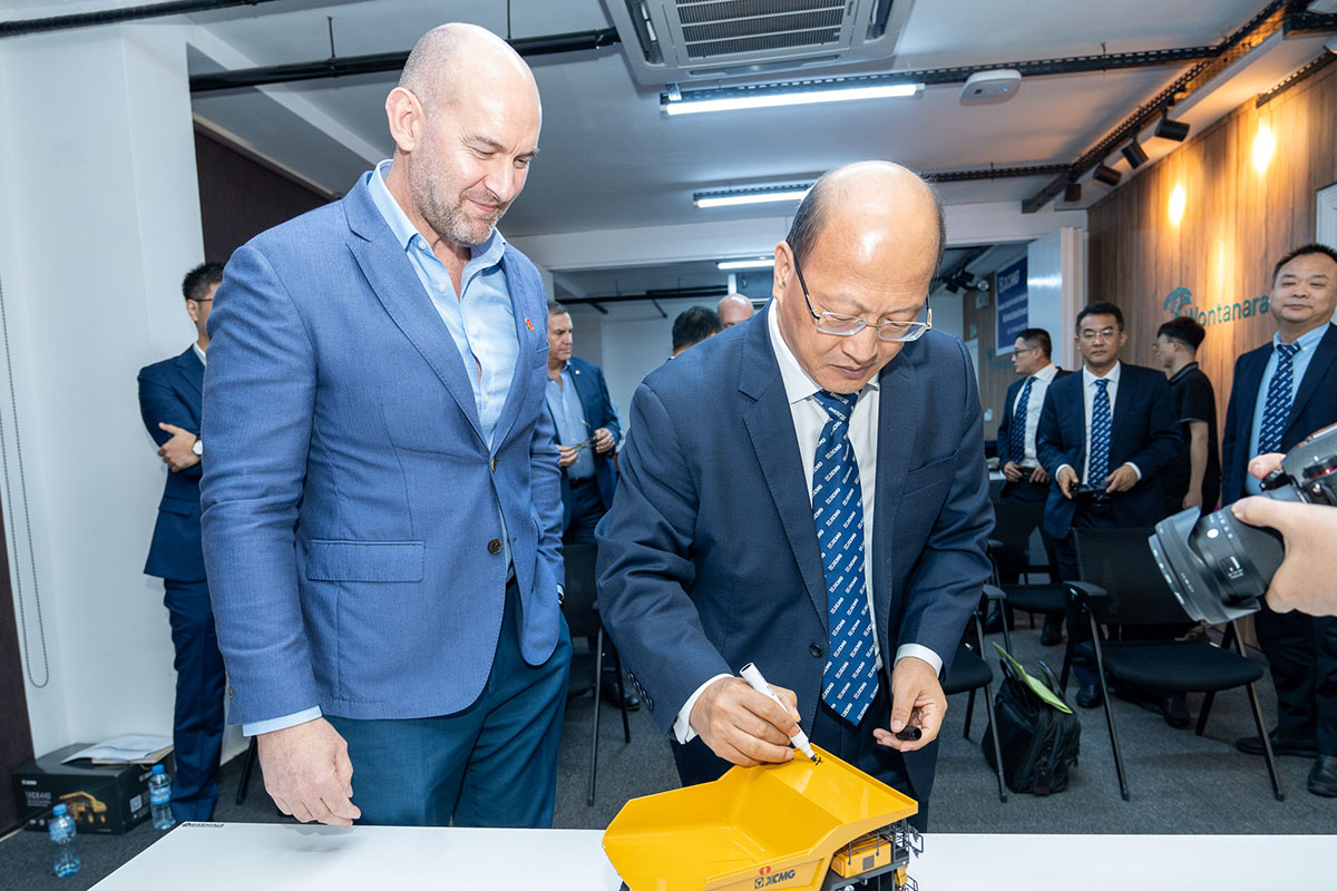 SimFer attribue un contrat à Xuzhou Construction Machinery Group pour l'acquisition d'équipements mobiles lourds