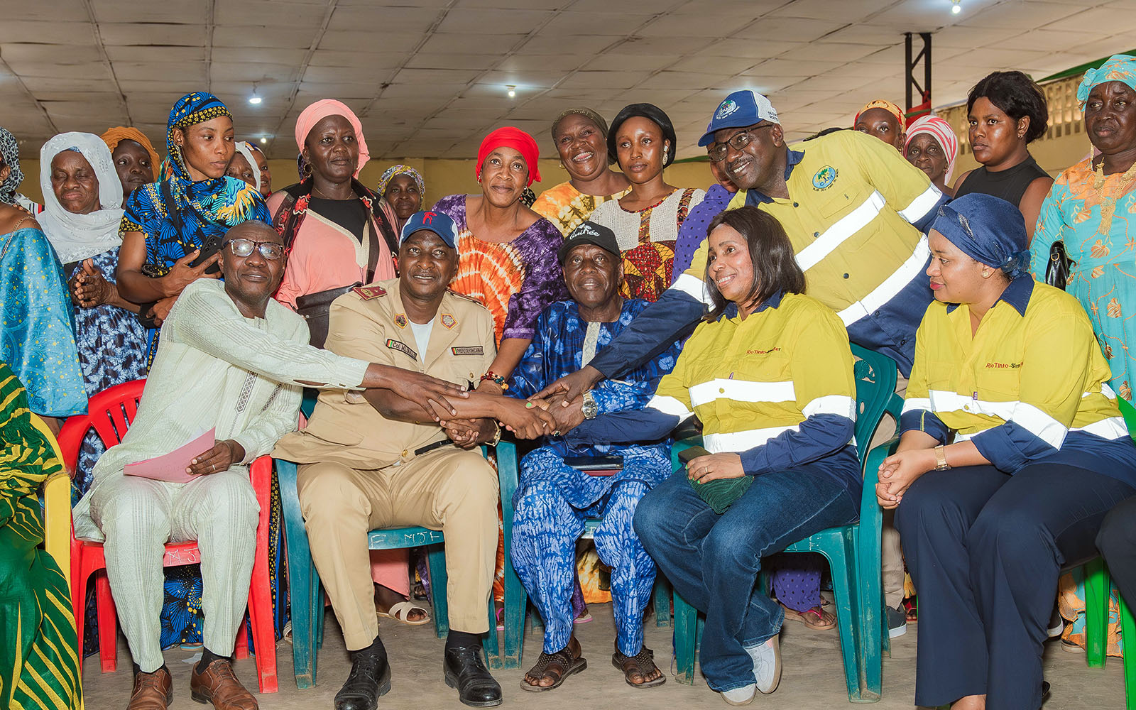 Rio Tinto marque la clôture du Programme d’éducation et de formation professionnelle de la deuxième chance pour les femmes en Guinée